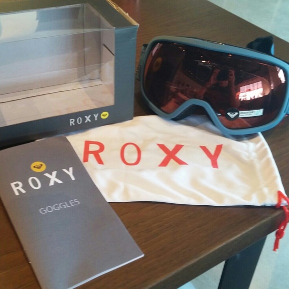 ROXY ROCKFERRY  SNOWBOARD/SKI GOGGLES FROM ITALY - Picture 2 of 4